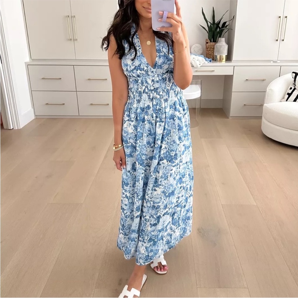 Abercrombie & Fitch Blue and White Floral Maxi Sundress